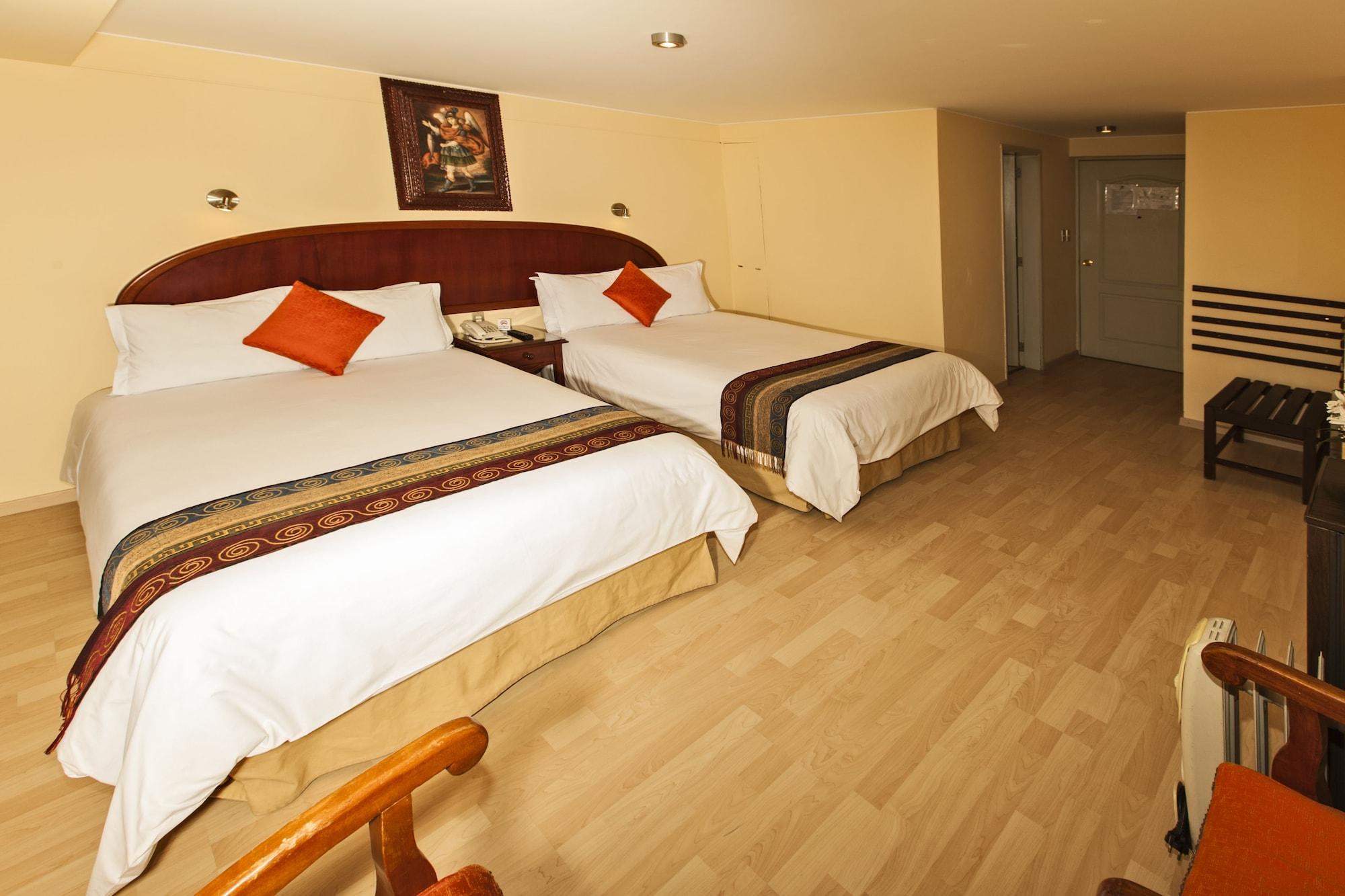 Hotel Agustos กุสโก ภายนอก รูปภาพ