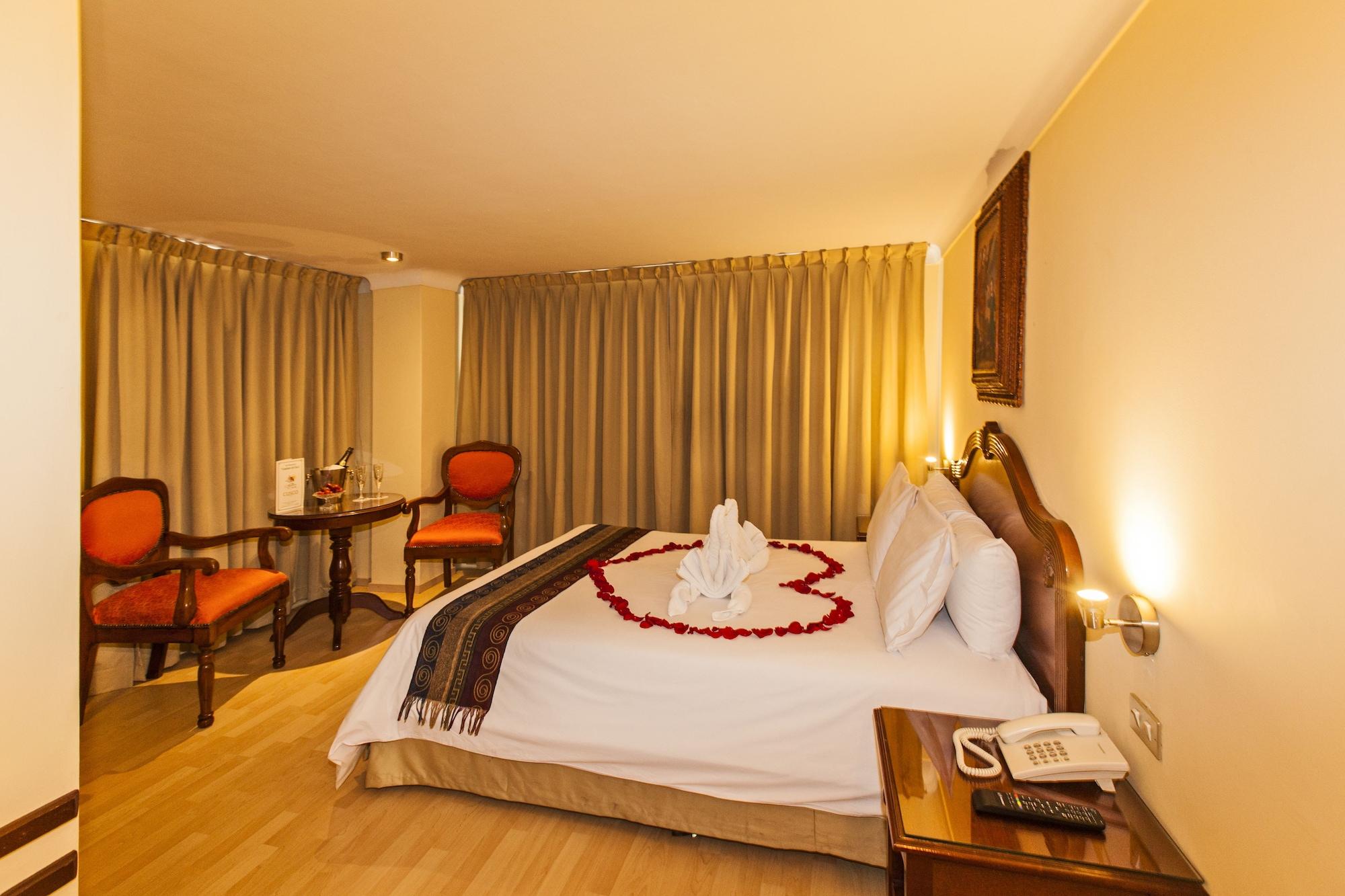 Hotel Agustos กุสโก ภายนอก รูปภาพ