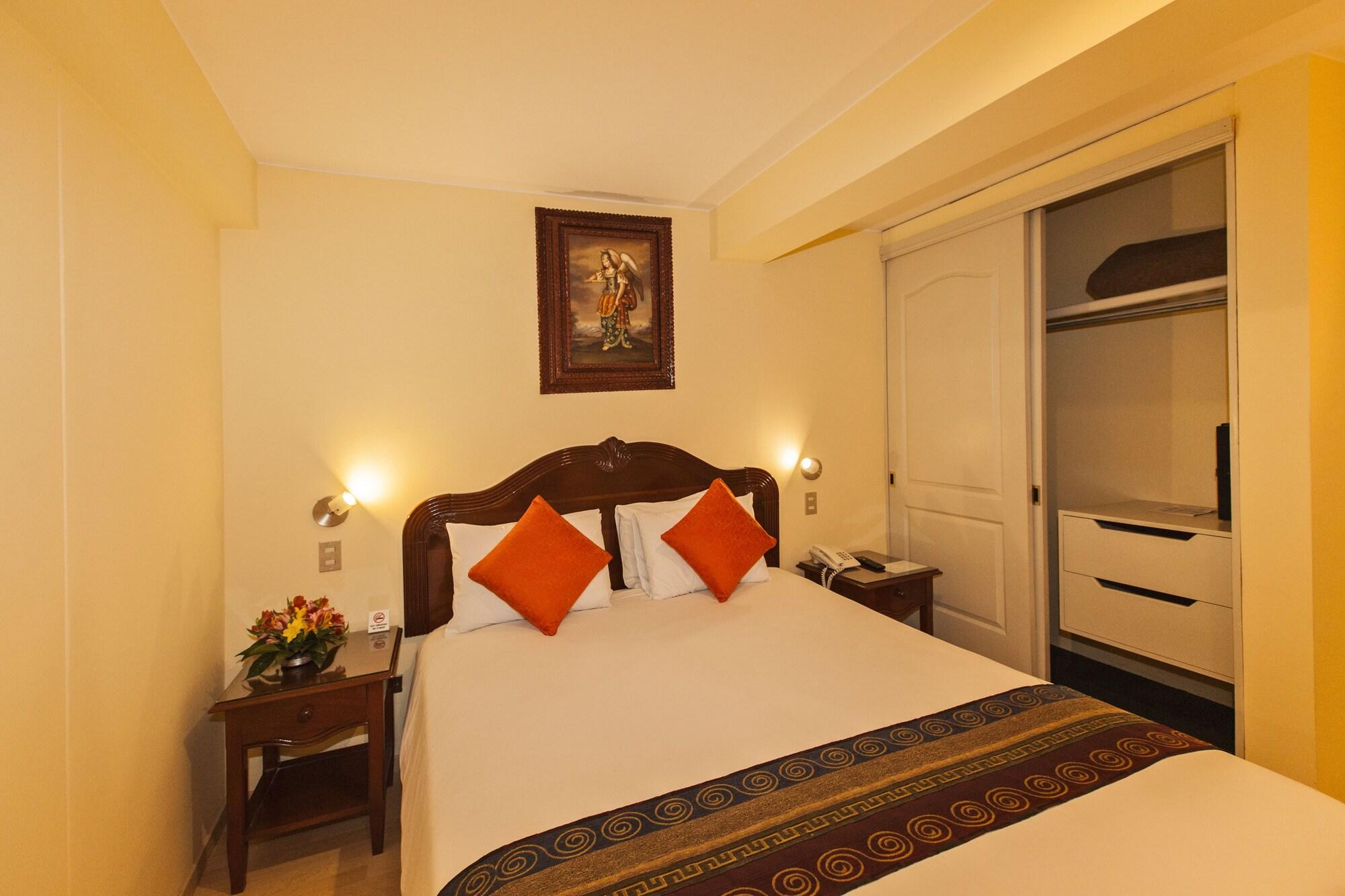 Hotel Agustos กุสโก ภายนอก รูปภาพ