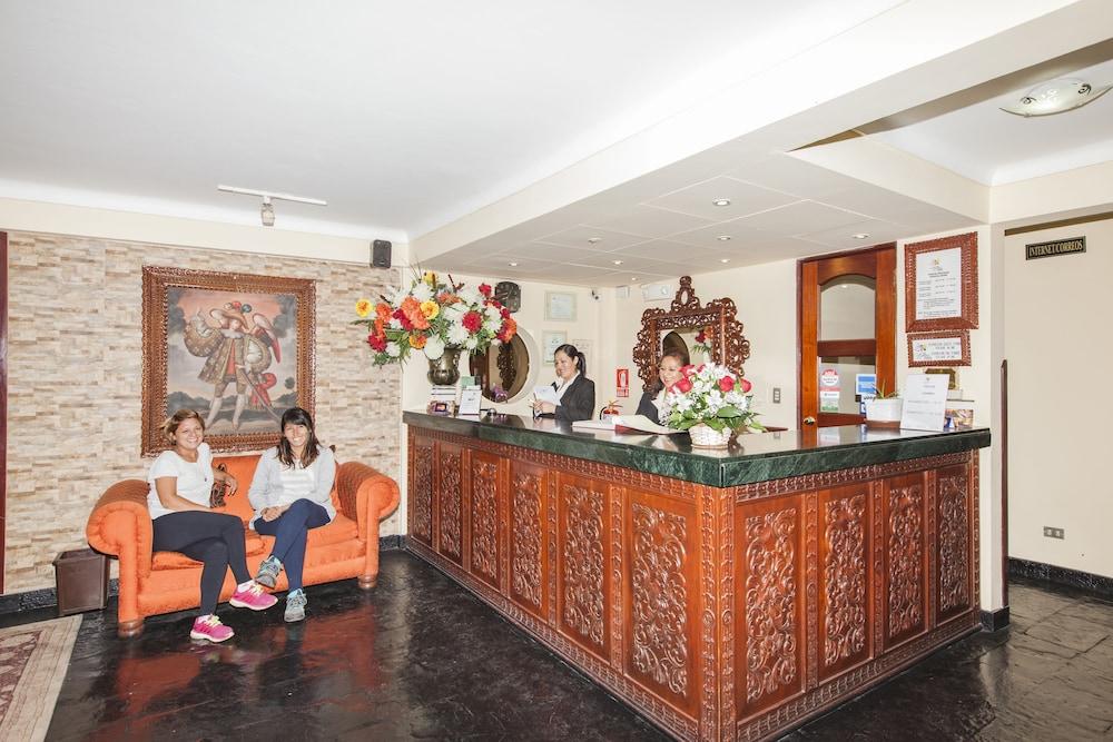 Hotel Agustos กุสโก ภายนอก รูปภาพ