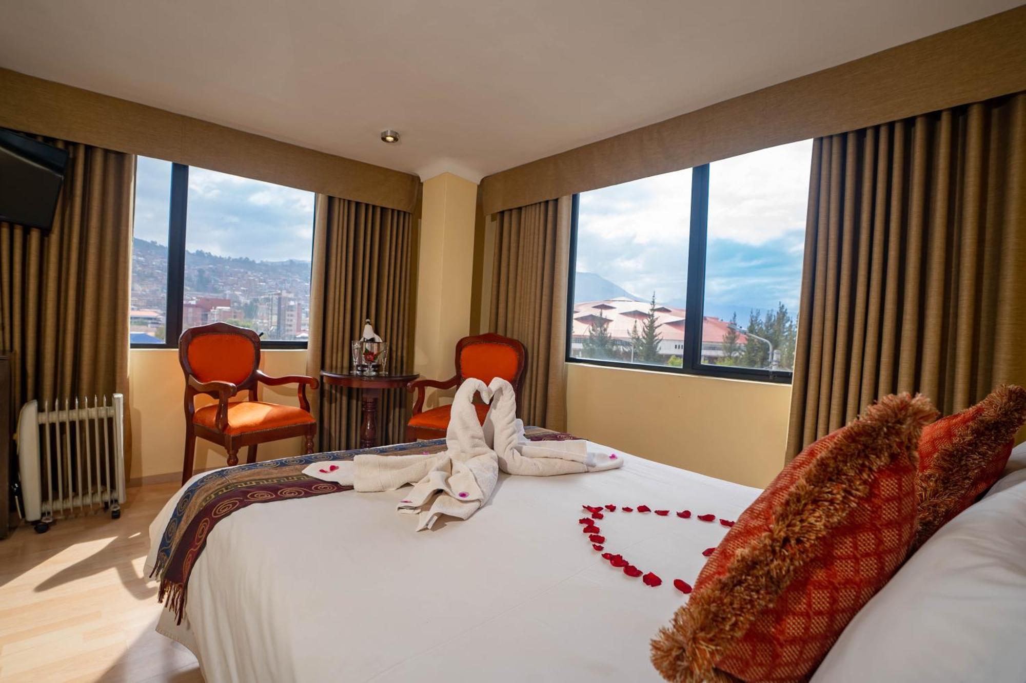 Hotel Agustos กุสโก ภายนอก รูปภาพ