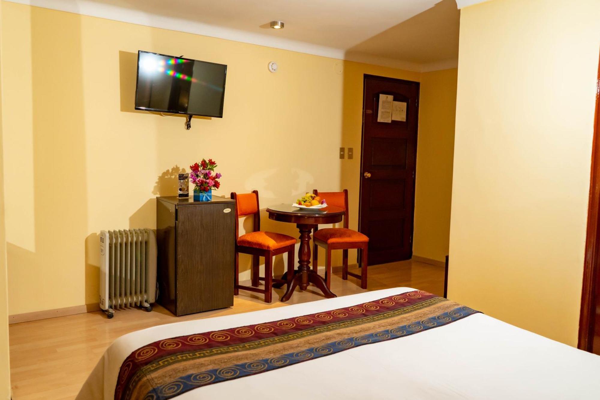 Hotel Agustos กุสโก ภายนอก รูปภาพ