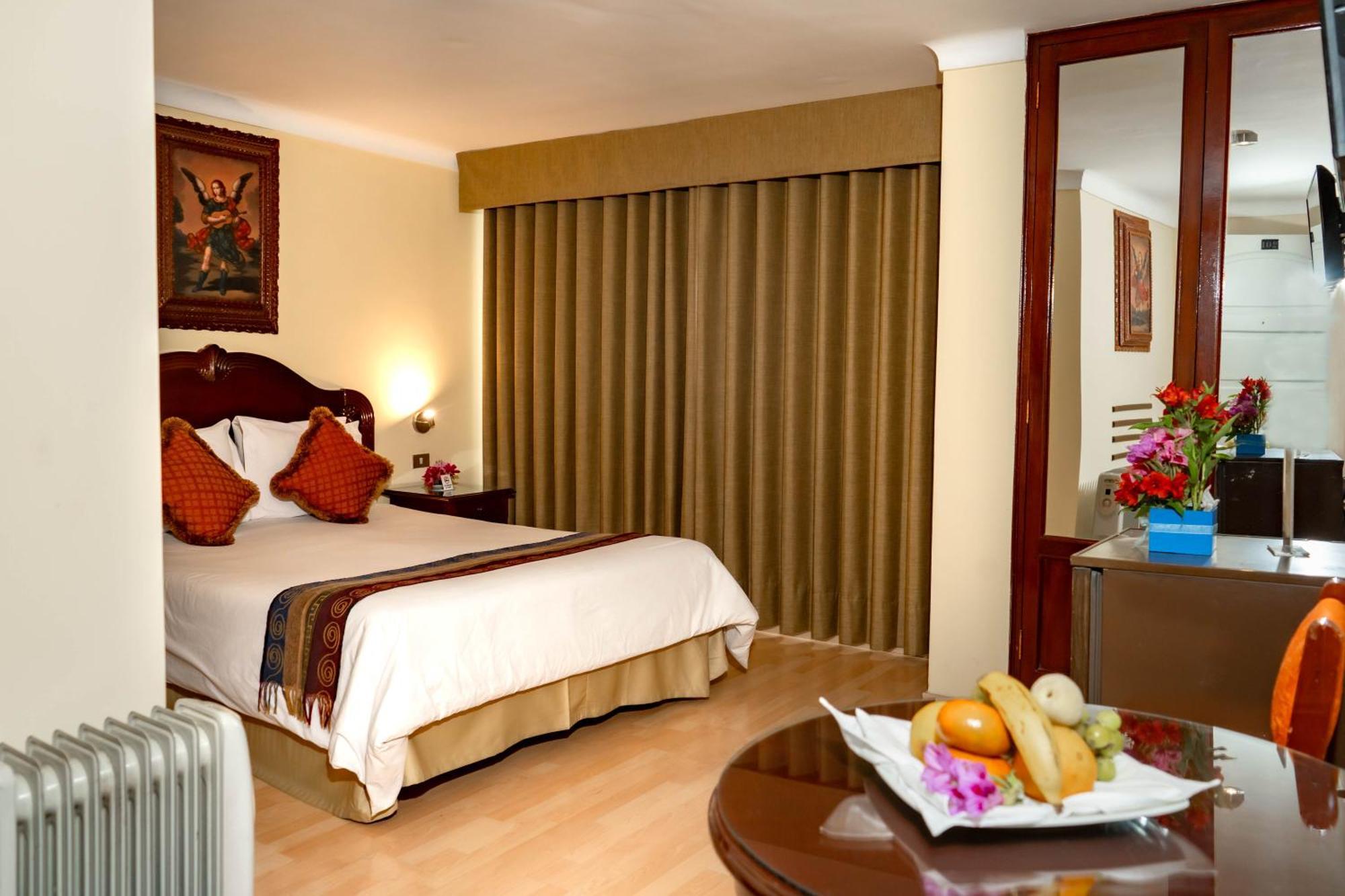 Hotel Agustos กุสโก ภายนอก รูปภาพ