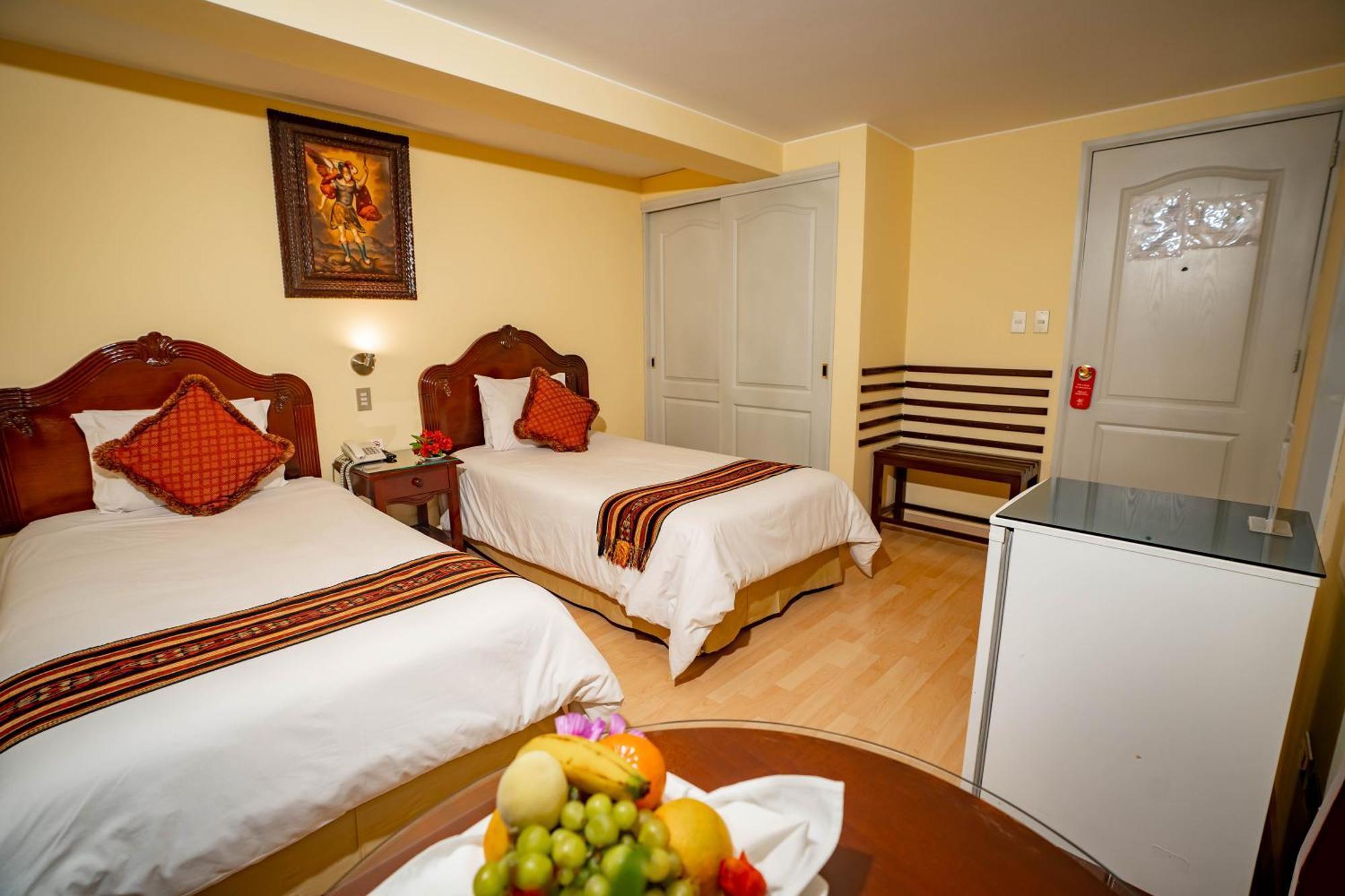 Hotel Agustos กุสโก ภายนอก รูปภาพ