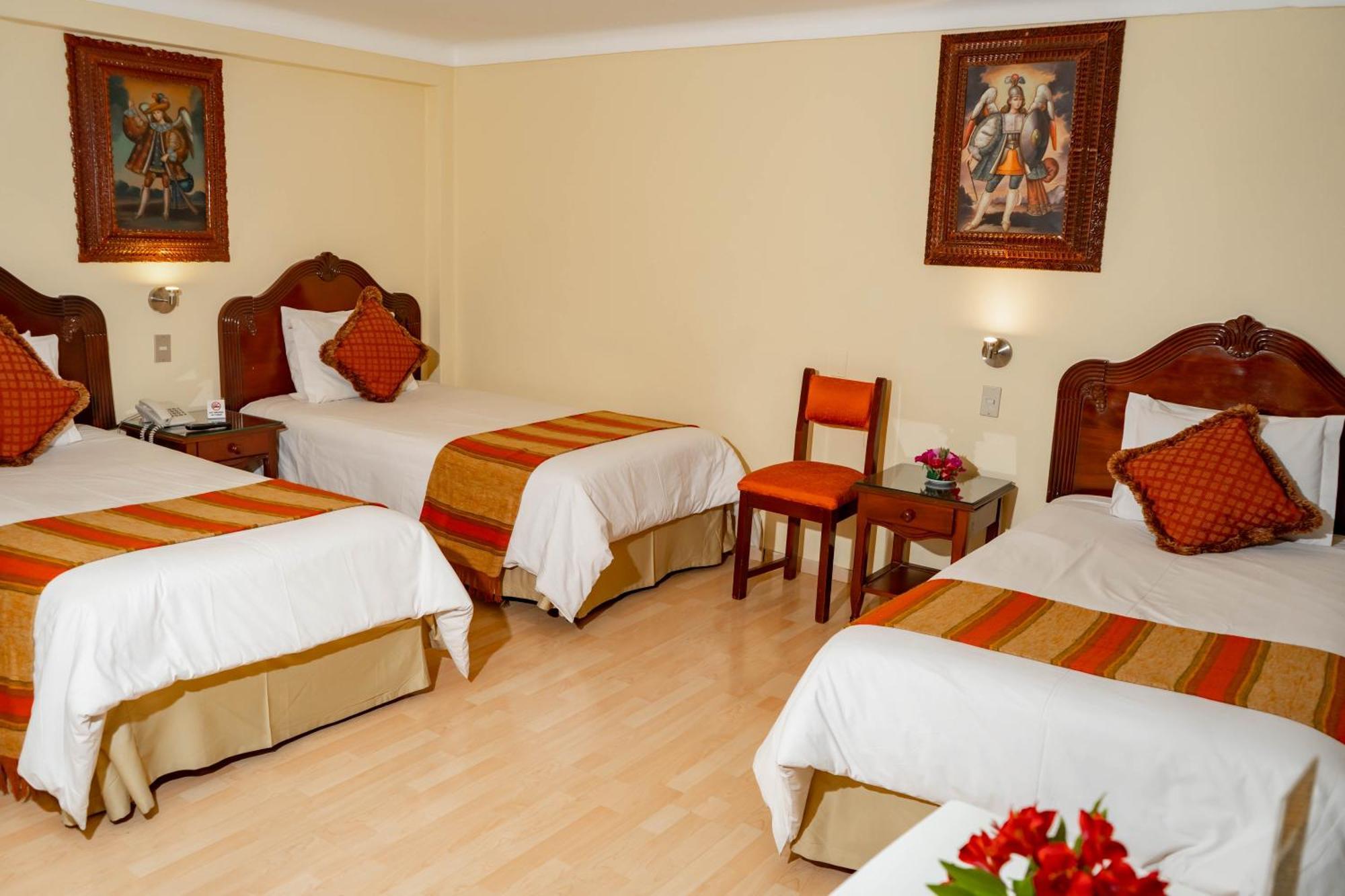 Hotel Agustos กุสโก ภายนอก รูปภาพ