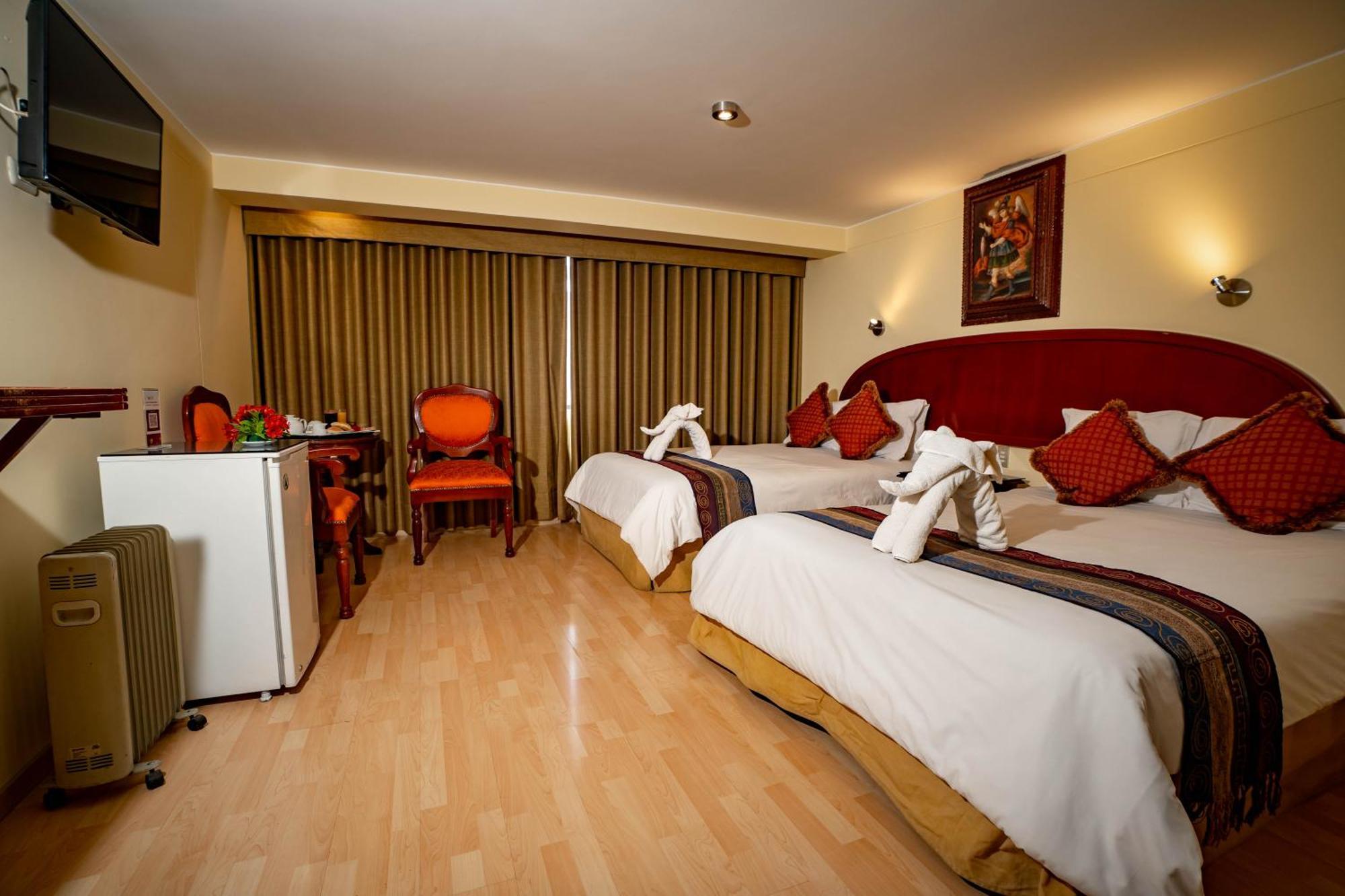 Hotel Agustos กุสโก ภายนอก รูปภาพ