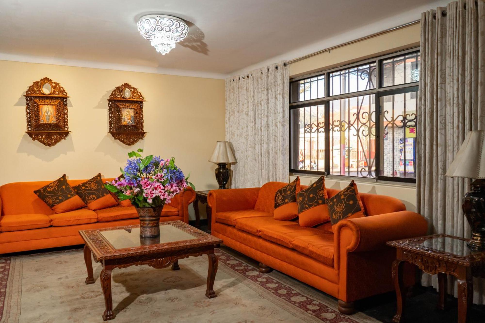 Hotel Agustos กุสโก ภายนอก รูปภาพ