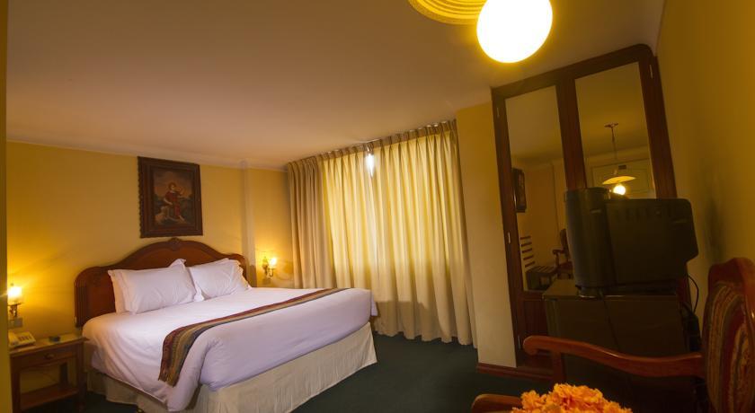 Hotel Agustos กุสโก ภายนอก รูปภาพ